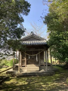 川上神社の本殿の写真