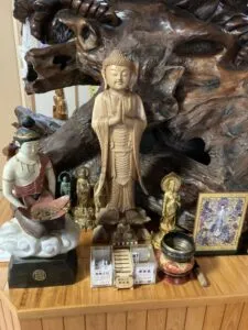 「写真の説明」　宮崎市立正寺のお釈迦様の写真